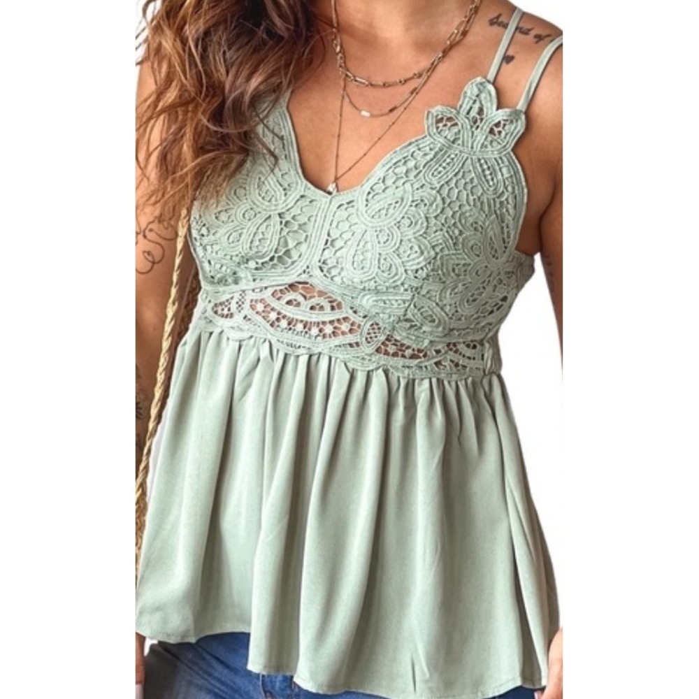 Feager Women's Tank Top Size XL Light Blue Strappy Lace Layered Top Blouse